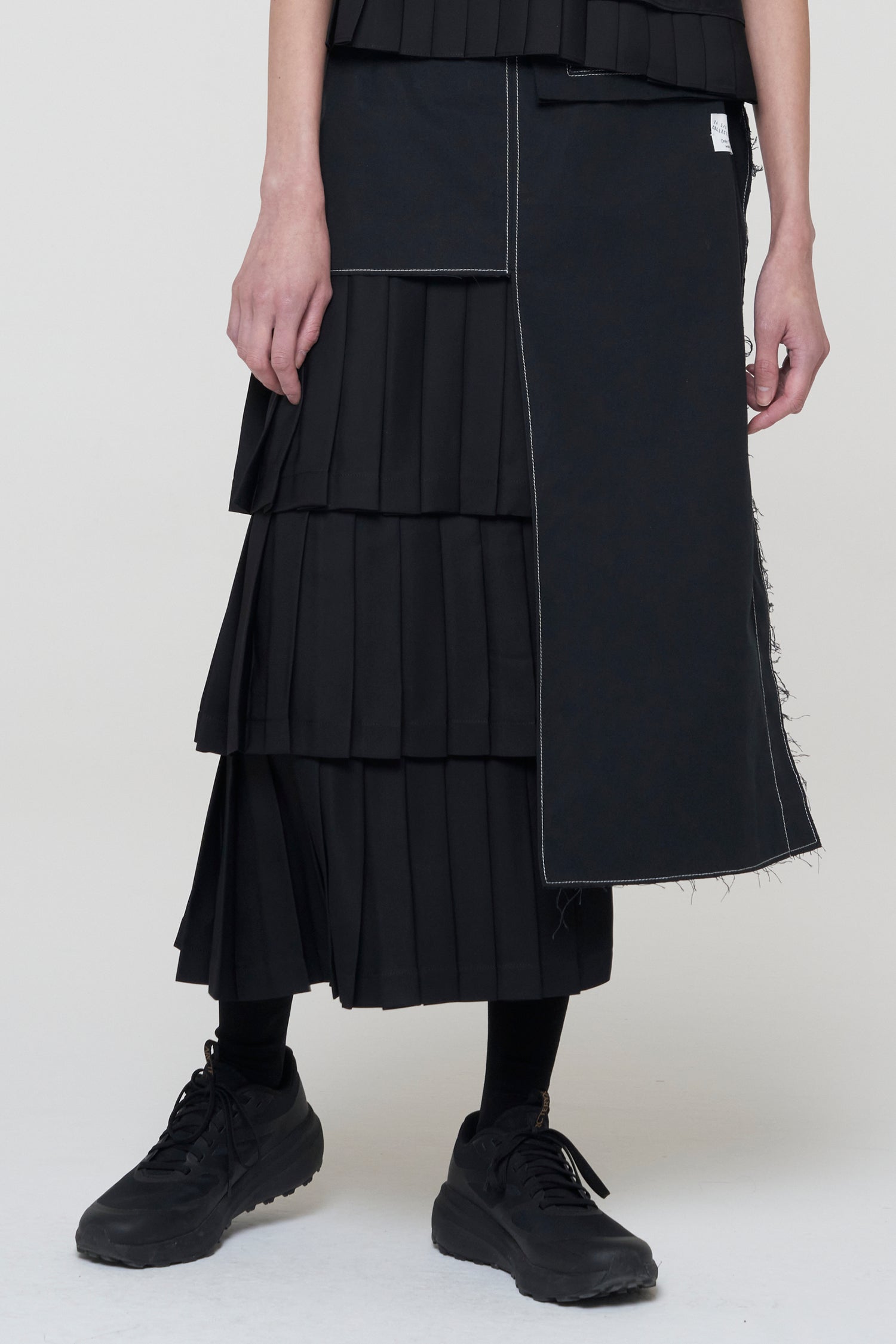 Unbalanced Pleated Skirt - Recode Global